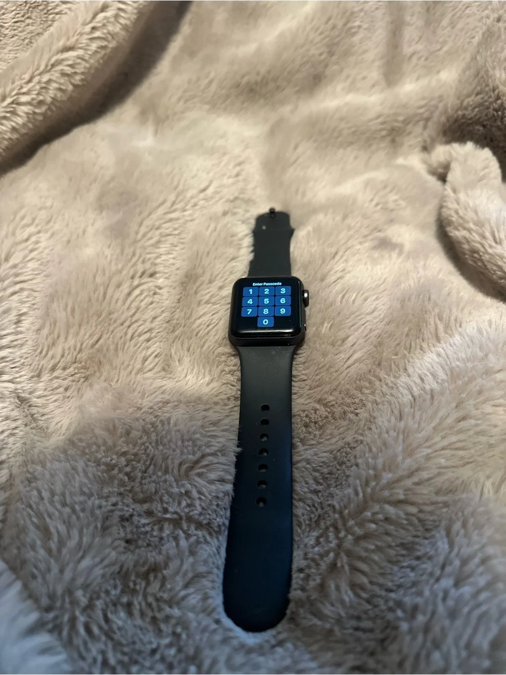 Apple Watch Series 3 38mm with Silicone Band